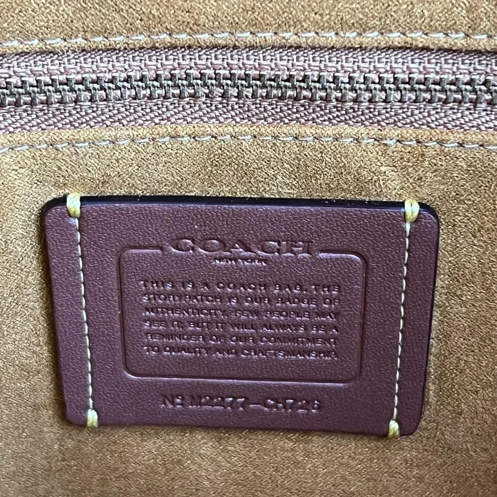 CH726 - Coach Dakota Bucket Bag - Picture 11 of 14